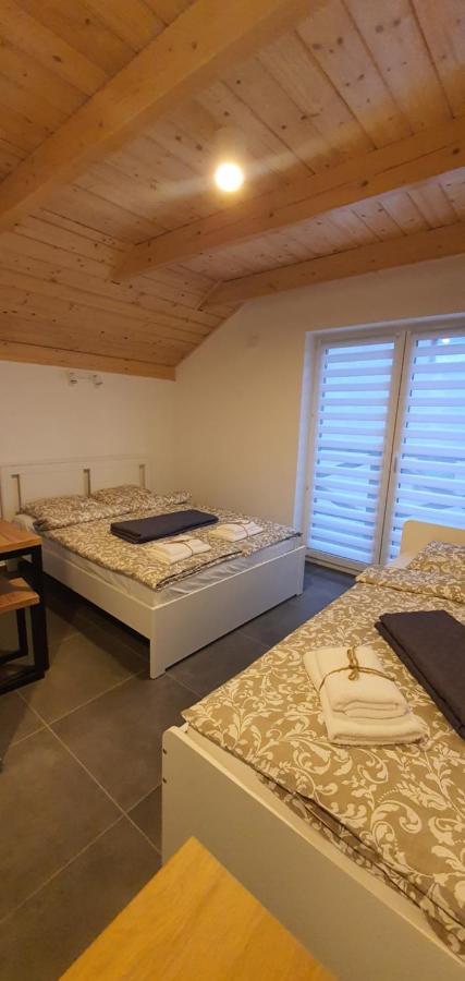 Dom Pod Groniem Hotel Rzyki Eksteriør billede