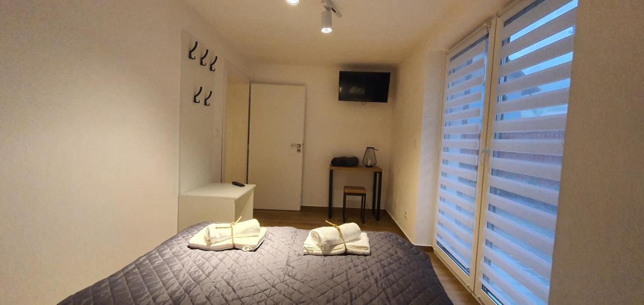 Dom Pod Groniem Hotel Rzyki Eksteriør billede