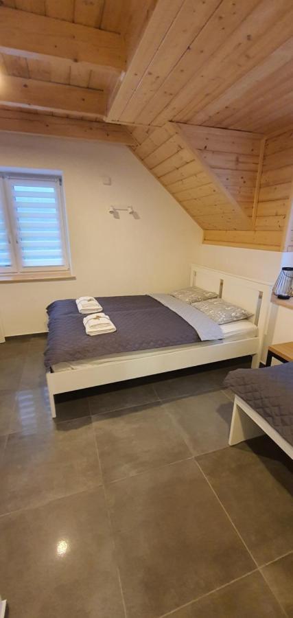 Dom Pod Groniem Hotel Rzyki Eksteriør billede
